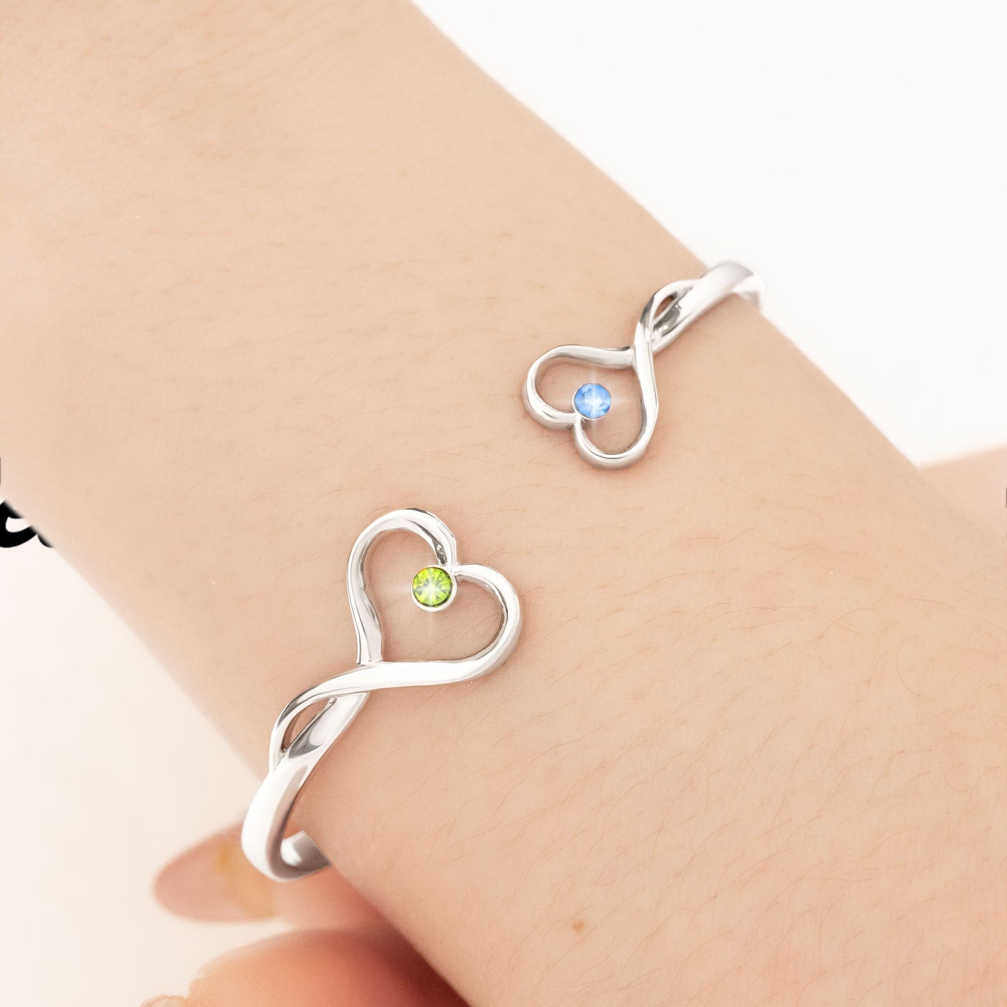 Memorial A Piece Of My Heart Lives In Heaven - Personalized Heart Bracelet